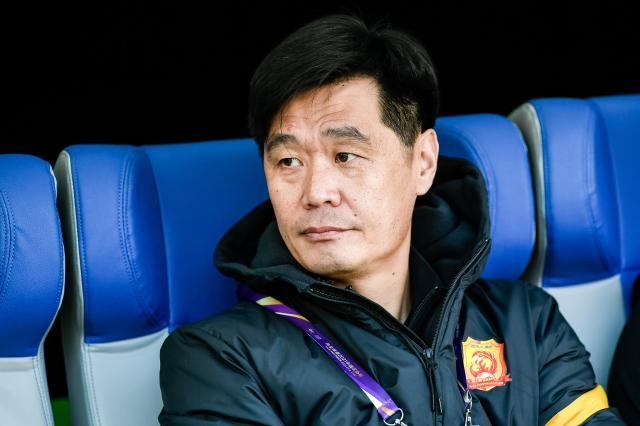 开云登录入口-国足新名单正式公布 李霄鹏招52名球员+15名教练